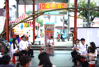 羅東中山公園福德廟前舉辦北管音樂會。