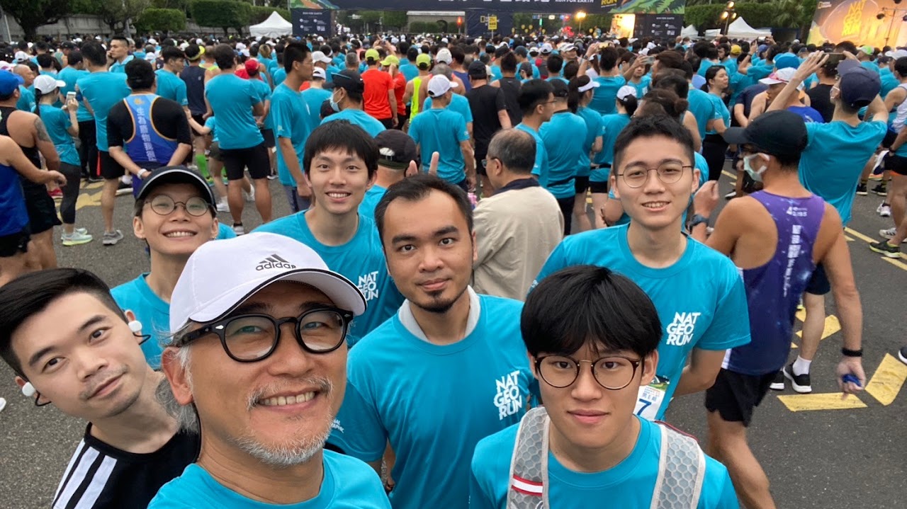 文學所師生參加2023國家地理路跑21K半馬
