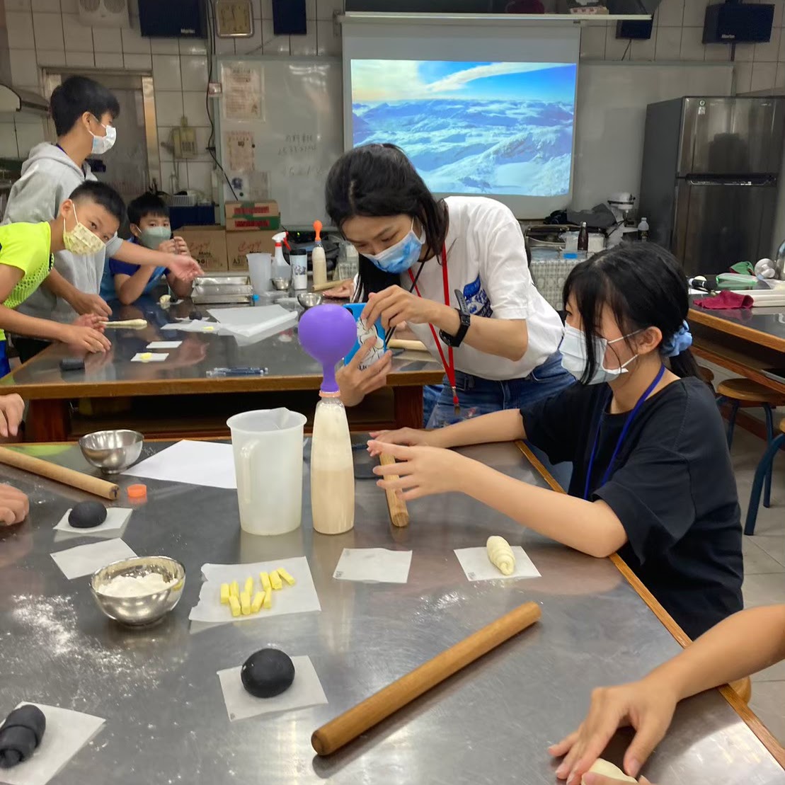 細菌島-微生物食物創作