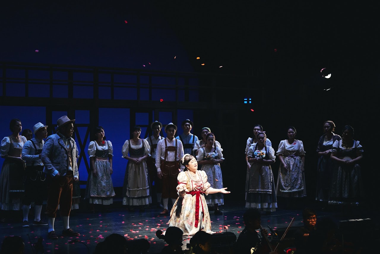 歌劇《夢遊女》演出劇照3